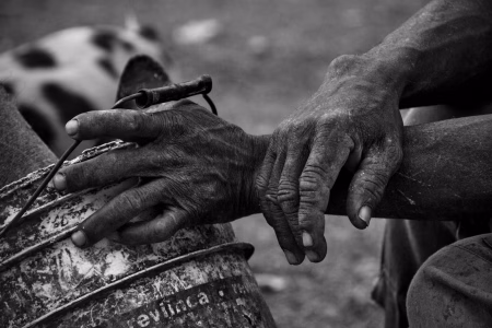 S/T – Manos de Montaña