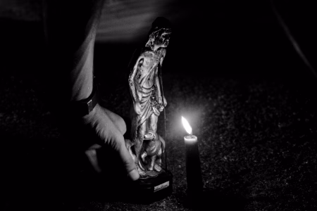 Una vela para San Lázaro