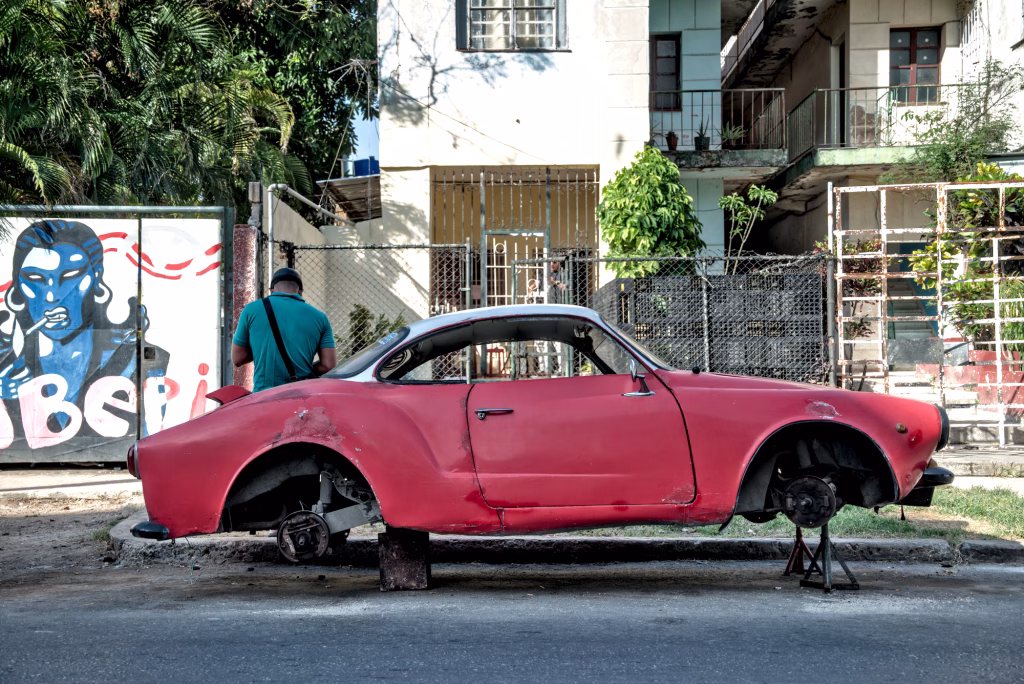 S/T – Cuba ¡hay que empujar!